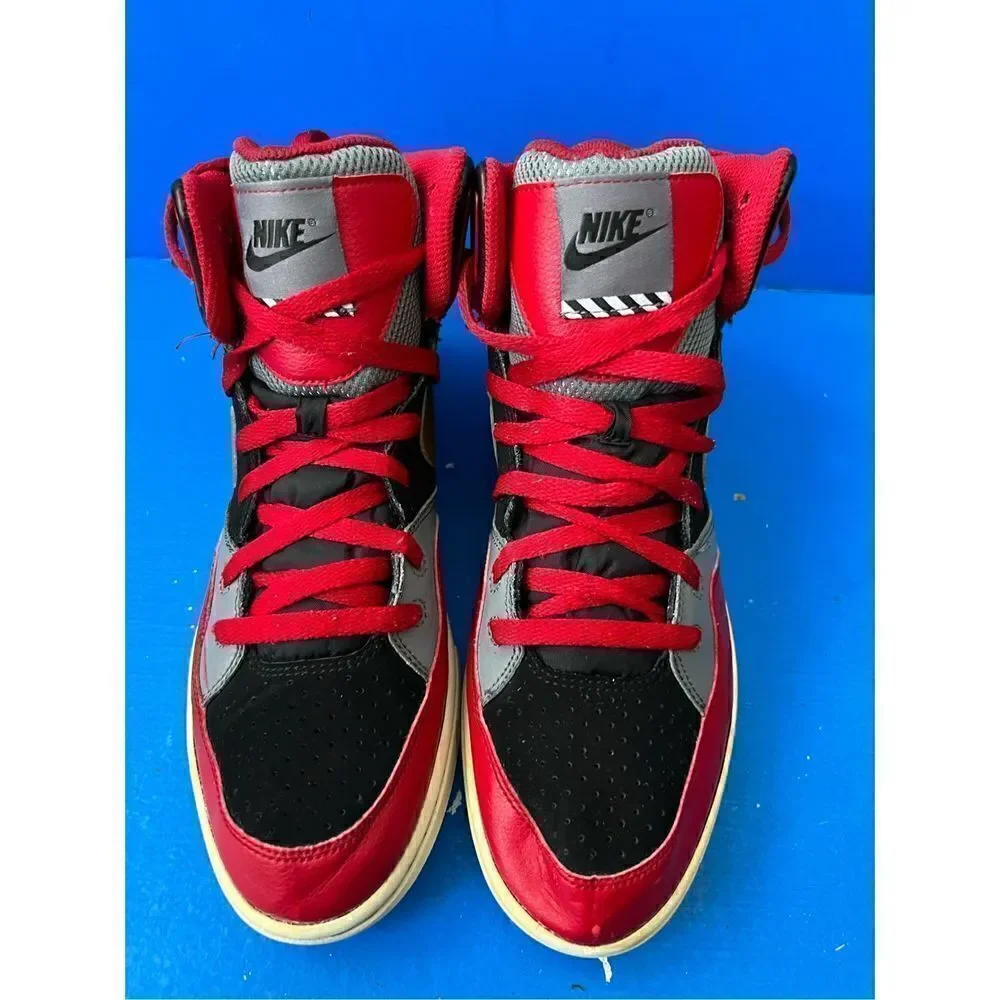 Nike Court Tranxition High Top Sneaker Sz 10 Red Black Gold Grey 537328-076